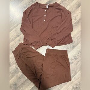 Victoria’s Secret Sweat Pant Set